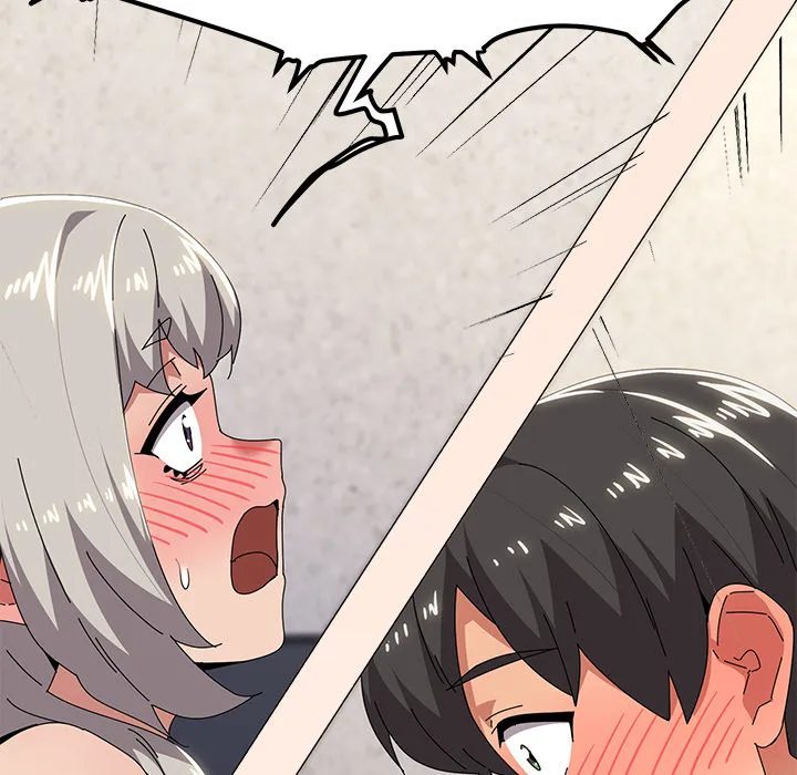 What’s wrong with this family? - Chapter 67 Page 33